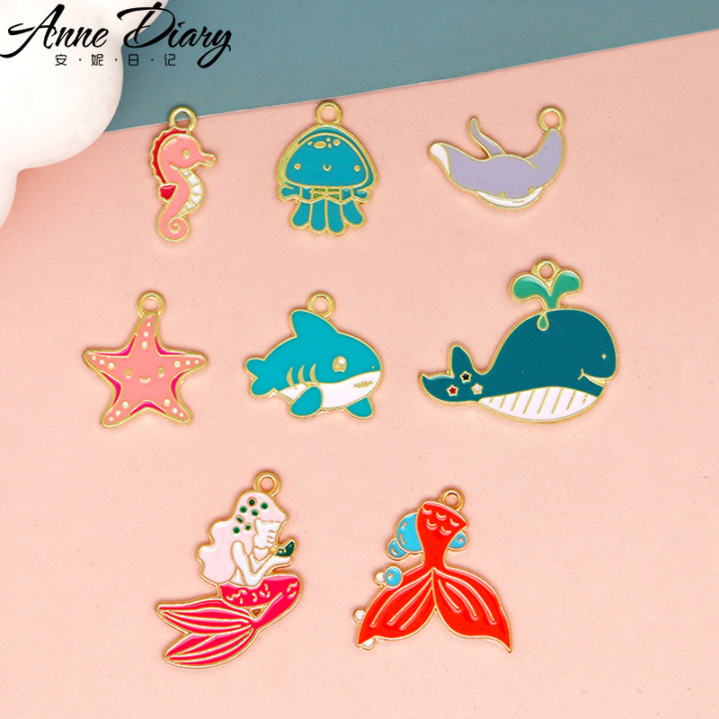 2 ชิ้น/ล็อต จี้ปลาซีฮอร์สการ์ตูน โลหะผสมเคลือบ DIY อุปกรณ์เครื่องประดับสำหรับผู้หญิง จี้พวงกุญแจ/ต่างหู/สร้อยคอ เครื่องประดับทำมือ DIY 145