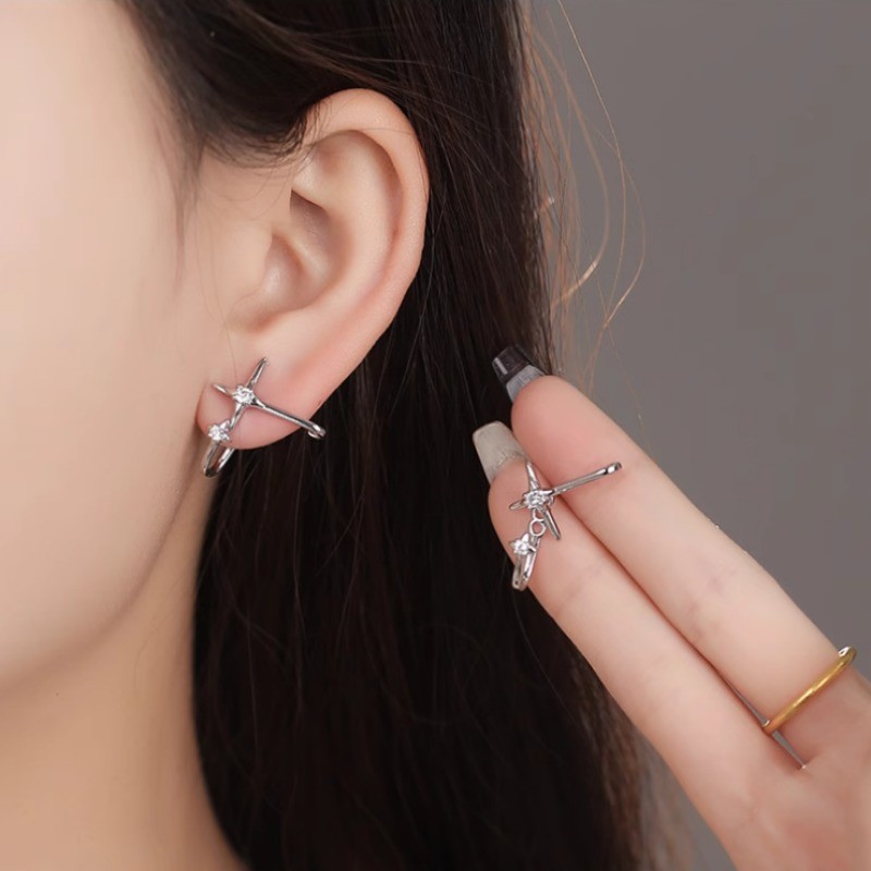 เราดอกไม้เย็นหวานส925เงินคริสตัลข้ามตะขอเจาะต่างหูสำหรับผู้หญิงและผู้ชายแฟชั่นหูกระดุมเครื่องประดับเป็นของขวัญ - รูปที่ 2