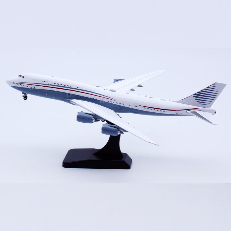 1: 400 JC Wings Alloy Airliner รุ่น Katar เครื่องบินพิเศษ Boeing B747-8 A7-HBJ