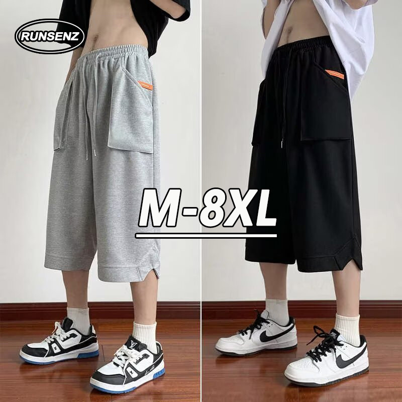 ม-8เอ็กแอล เกาหลีอินเทรนด์สีเทา คาปริ กางเกงผู้ชายที่เรียบง่ายสบายๆหลวมขาตรงกางเกงขาสั้นขนาดบวก