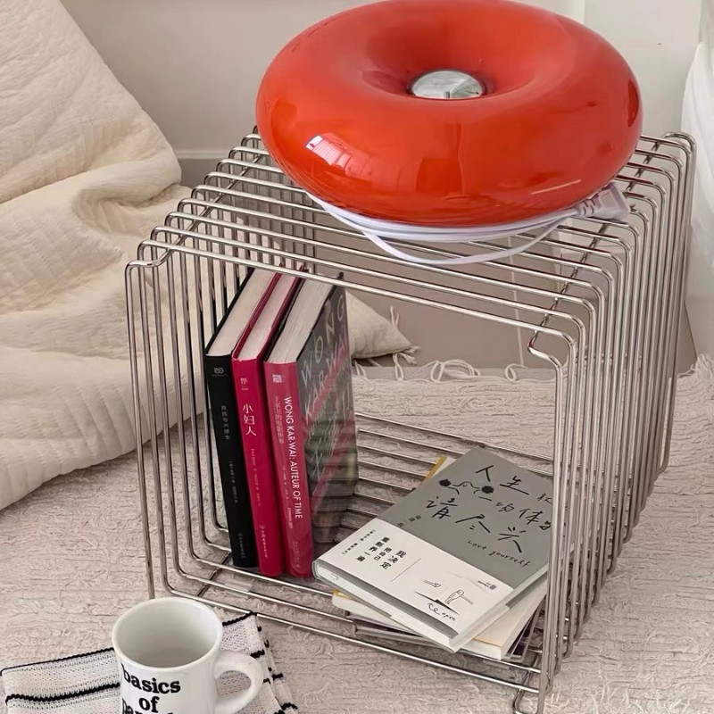 ชั้นวางหนังสือและโต๊ะข้างสไตล์นอร์ดิกมินิมอล - การจัดเก็บอเนกประสงค์สำหรับห้องนั่งเล่นของคุณ - รูปที่ 6