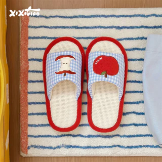 XIXITIAO รองเท้าบ้านลําลองดูดซับเหงื่อแฟชั่นสุภาพสตรีนักเรียนน่ารักสีแดง Apple Soft-Soled รองเท้า