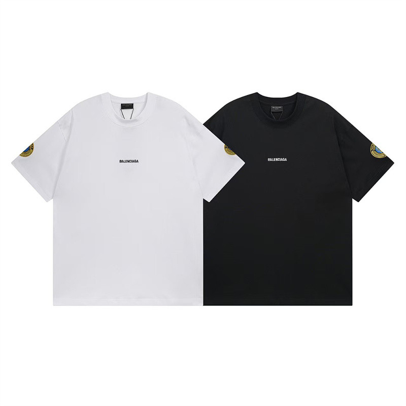 เสื้อยืดแขนสั้นสำหรับผู้ชายและผู้หญิง ออกแบบแฟชั่นผ้าฝ้าย มีการเย็บปักถักร้อยที่ข้อมือ พร้อมไซส์บัสท็อปส์