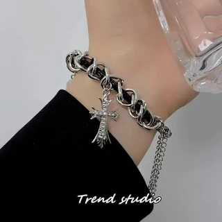 สร้อยข้อมือ Dark Cross คอลเลคชั่นสร้อยข้อมือแฟชั่น ผลิตจากสแตนเลส สามารถสวมใส่ได้ทั้งชายและหญิง