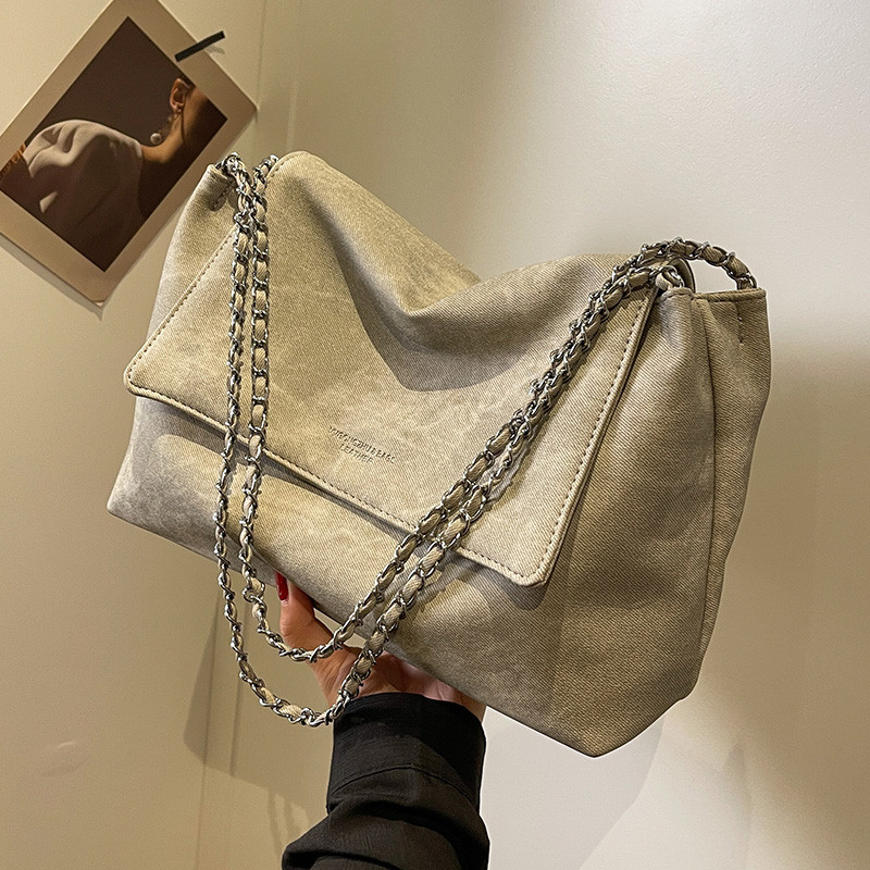 High-Endกระเป๋าสุภาพสตรี2025 ใหม่แฟชั่นกระเป๋าสะพายเนื้อขนาดใหญ่ความจุChain Cross-Body Commuter Toteกระเป๋า