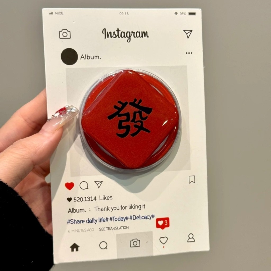 เกาหลี Simple Fortune Bracket เหมาะสําหรับ ihone16promax Apple 15pro เคสโทรศัพท์ 1413 แม่เหล็กดูด