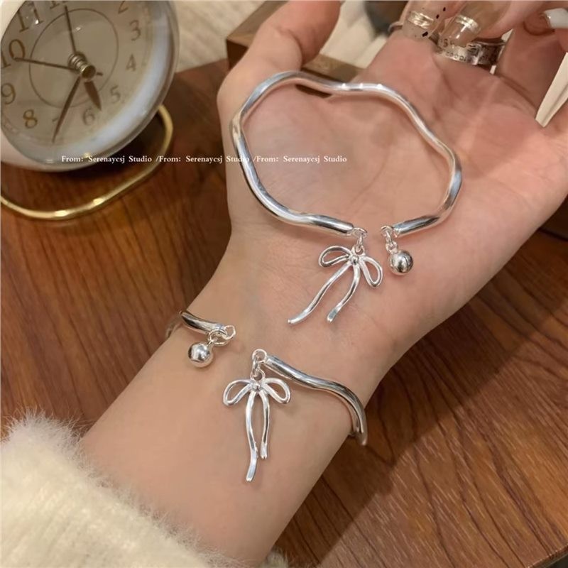 [ส่งไวจากไทย] Fulllove โบว์เบลล์สร้อยข้อมือแฟชั่น อารมณ์ปรับได้ เป็นของขวัญวันเกิดสำหรับเพื่อนและคนพิเศษ