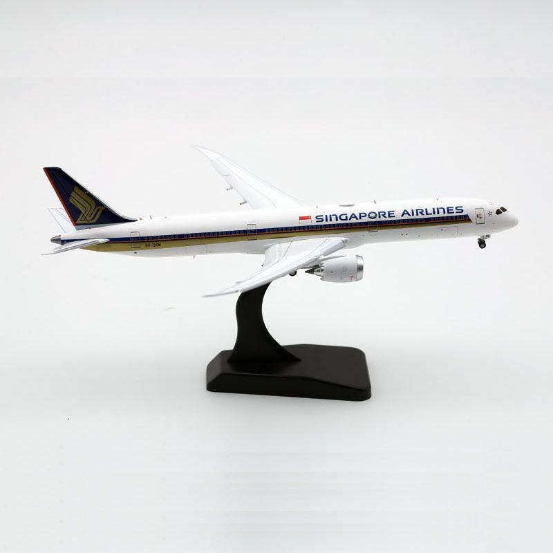 JCWINGS 1: 400 เครื่องบินโลหะผสมรุ่น Singapore Airlines B787-10 9V-SCM Wing