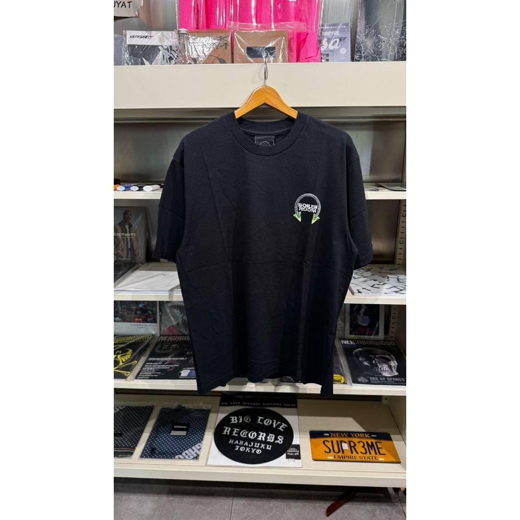 BOILER ROOM COT SS25 PIERCING เสื้อยืด