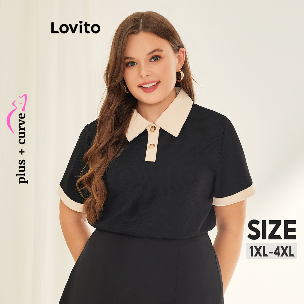 Lovito พลัสขนาดโค้งเสื้อยืดลําลองธรรมดา บล็อกสี ปุ่มด้านหน้าเสื้อยืดสําหรับผู้หญิง LPS11010 (สีดํา)