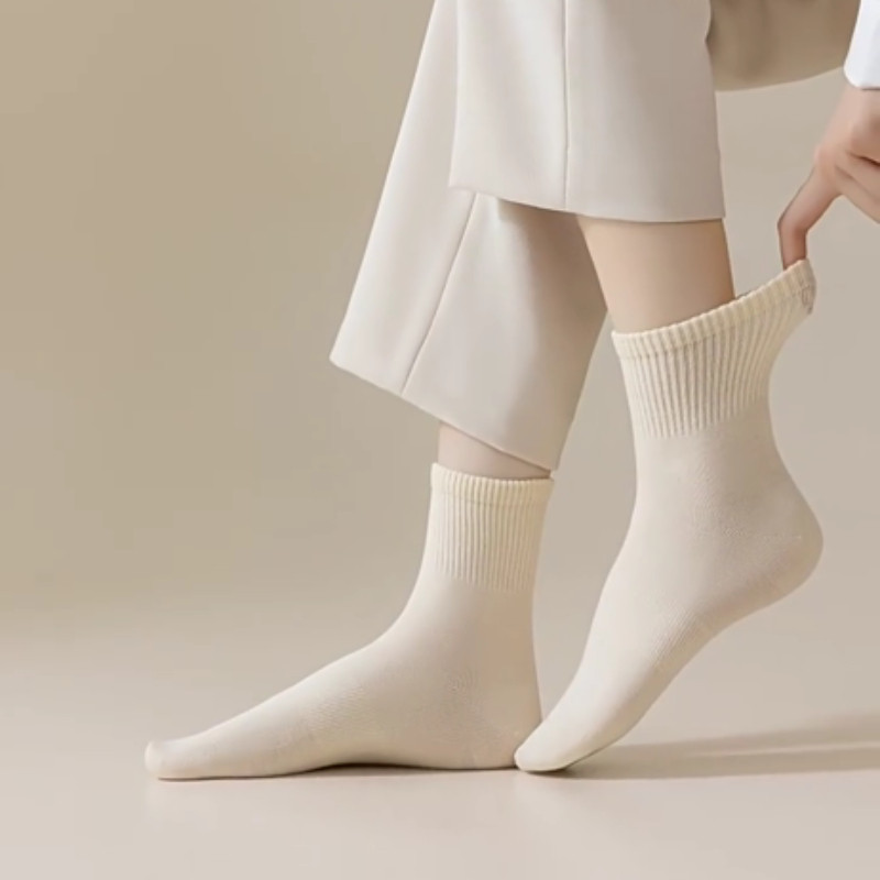 ถุงเท้ากีฬาผู้หญิงจากผ้าฝ้ายแท้ ระงับกลิ่นกาย ดูดซับเหงื่อ สไตล์ญี่ปุ่น สบาย ๆ สีขาว นุ่ม - รูปที่ 3