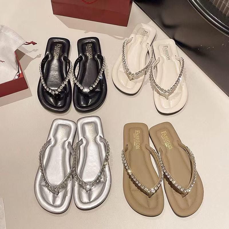 รองเท้าเเตะเเฟชั่นวัยรุ่นใส่สบายมาใหม่ X-645