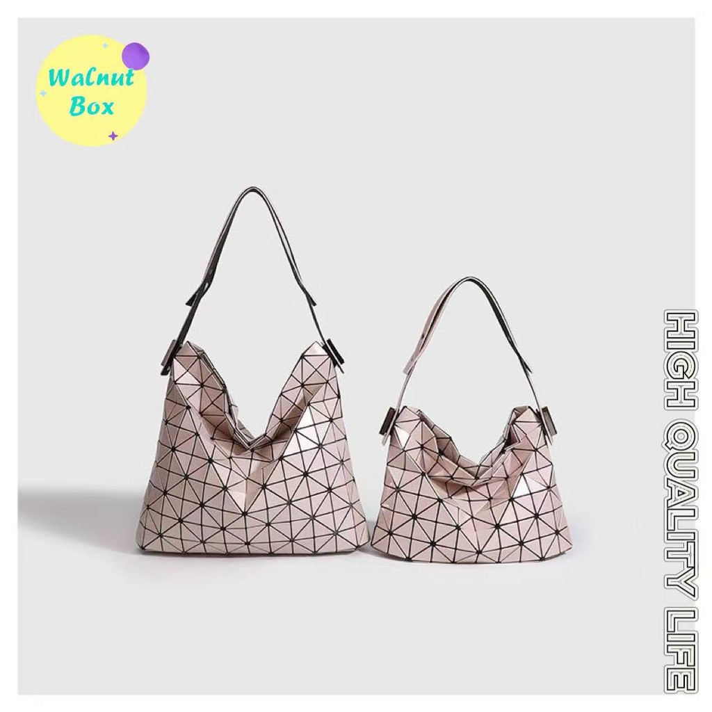 New Fresh Sweet All-Match Travel Magnetic Buckle Small Square Bag Solid Color Commuter Portable Multifunctional Portable Diamond Bag