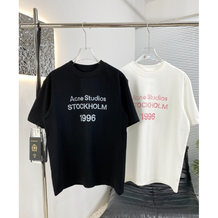 ❤ สต็อกพร้อม ❤ 🆕❤️🆕 เสื้อยืดแขนสั้นพิมพ์ลายโลโก้ตัวอักษรหลวมคุณภาพสูง
