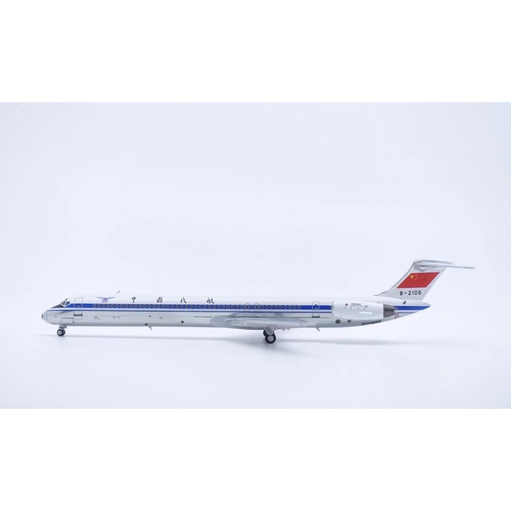 NG 83015 1: 400 China Civil Airlines MD-82 B-2106 ชั้นวางแรก Shanghai Sole Package