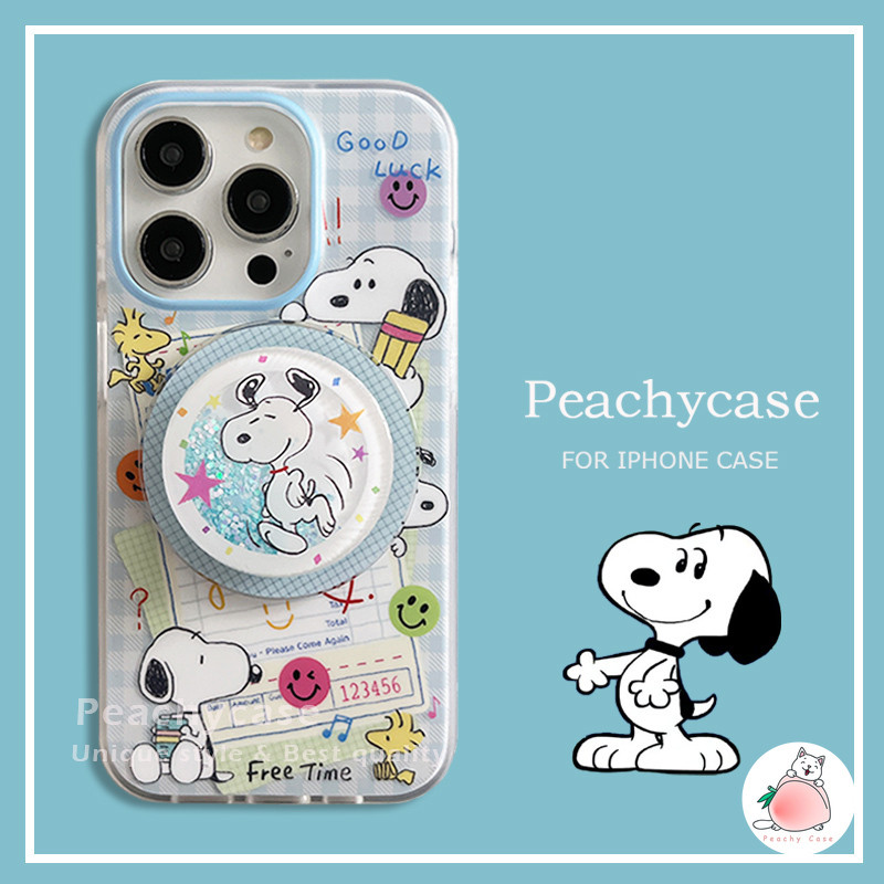 น่ารักยิ้ม Snoopy Glitter Quicksand ผู้ถือขาตั้งแม่เหล็กเคสโทรศัพท์สําหรับ iPhone 16 15 14 13 Pro Max 16pro IMD Anti-scratch ป้องกันปกหลัง Shell