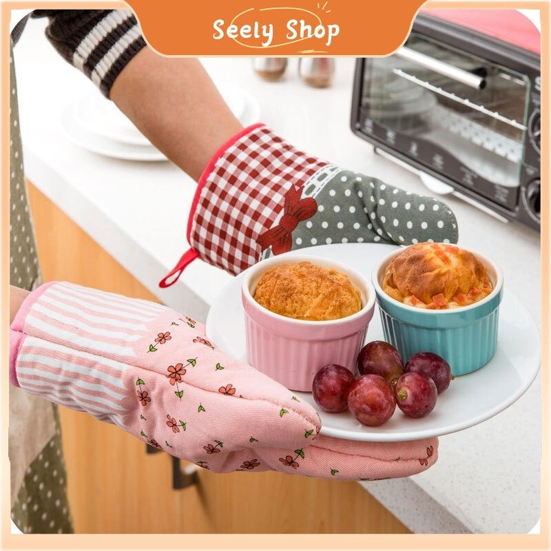 ʚɞ  seely.shop ʚɞ💥ส่งไว💥 ถุงมือไมโครเวฟลายสก๊อตบุนวมแบบชนบท, ถุงมือไมโครเวฟ, ถุงมือป้องกันน้ําร้อนลวก