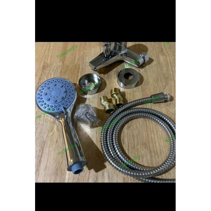 Xlite ก๊อกน้ําร้อนและเย็น ฝักบัว1อัน เอ็กซ์ไลท์ ก๊อกอ่างอาบน้ํา