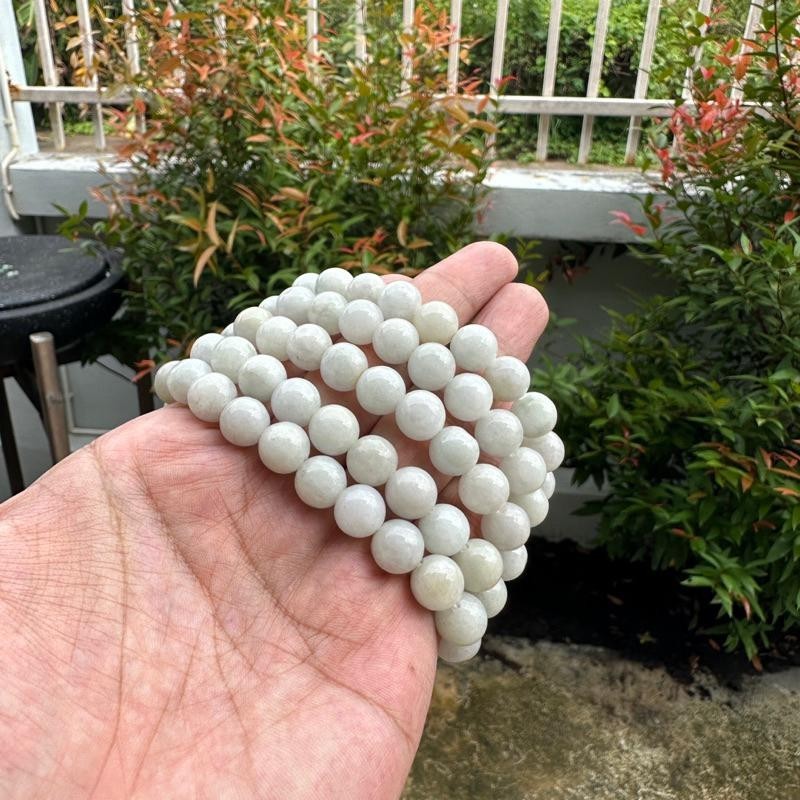สร้อยข้อมือหยกขาว หยกพม่า ขนาดเม็ด 10 มิล Jadeite สีขาว กำไลหยกขาว หยกแท้100% 10JA-W