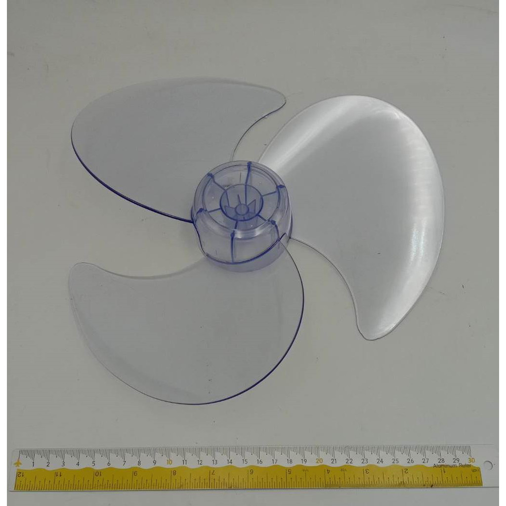 ใบพัดลม 12นิ้ว PS สีใส