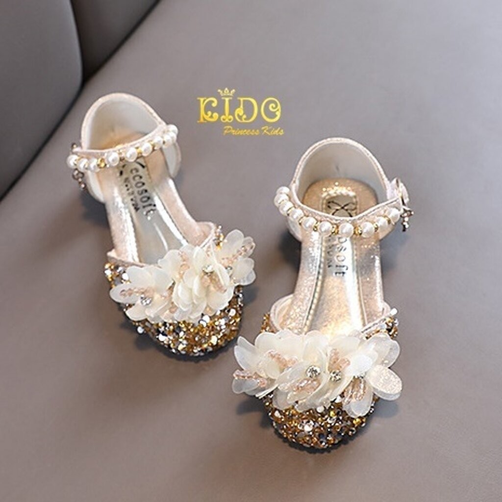 รองเท้าเด็กออกงาน(หน้าร้านอยู่รัชดา ลองได้)H186 สีทอง เปิดข้างดอกไม้หน้าคาดมุก