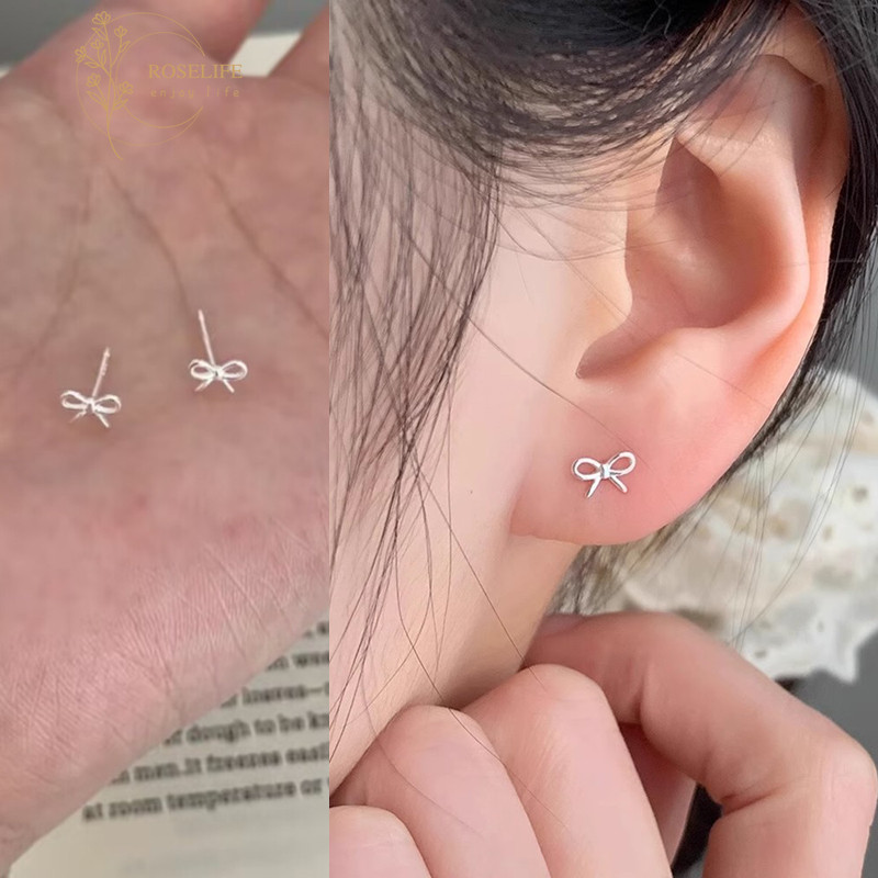 Roselife เกาหลี 1 คู่ S925 เงิน Mini Bow Stud ต่างหูสําหรับผู้หญิงหญิงแฟชั่น Bow Ear เครื่องประดับอุปกรณ์เสริม