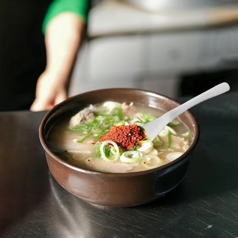 304 สแตนเลสอเนกประสงค์ย้อนยุคช้อนตอกจับกันลื่นใช้ได้กับผลไม้อุปกรณ์ครัวในอุดมคติพร้อมการตอบสนองรับประกันสําหรับการตักง่าย - รูปที่ 6