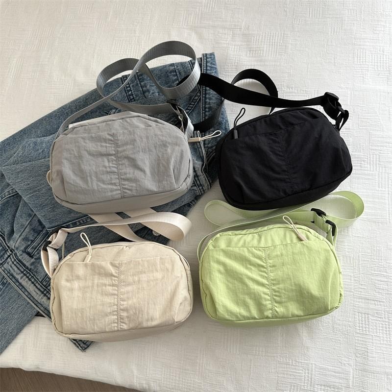 กระเป๋าสะพายผู้หญิงวอร์ชั่นเกาหลีแฟชั่น ความจุขนาดใหญ่กระเป๋าาสะพายข้าง