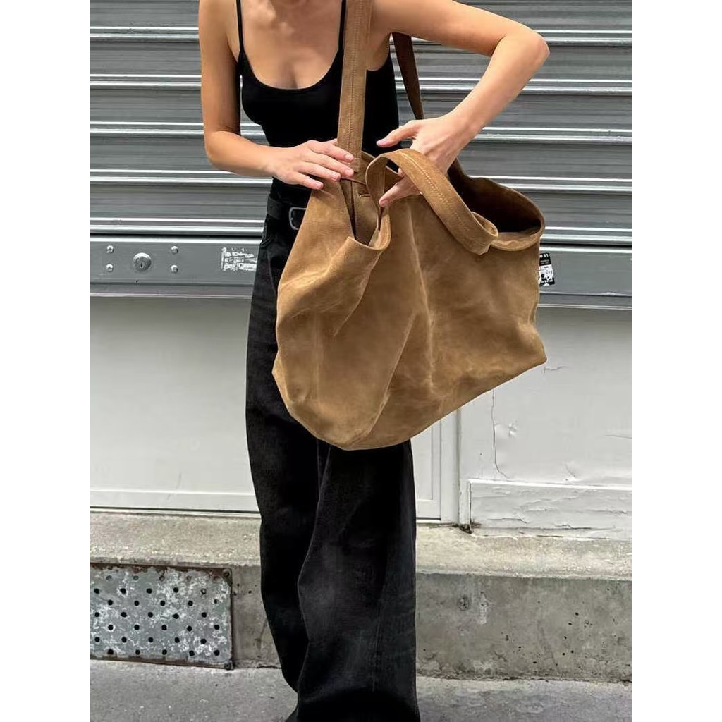 ฤดูใบไม้ร่วงฤดูหนาวสไตล์ใหม่เกาหลี Suede High-End Tote กระเป๋าหญิง Niche All-Match กระเป๋าสะพายความจุขนาดใหญ่