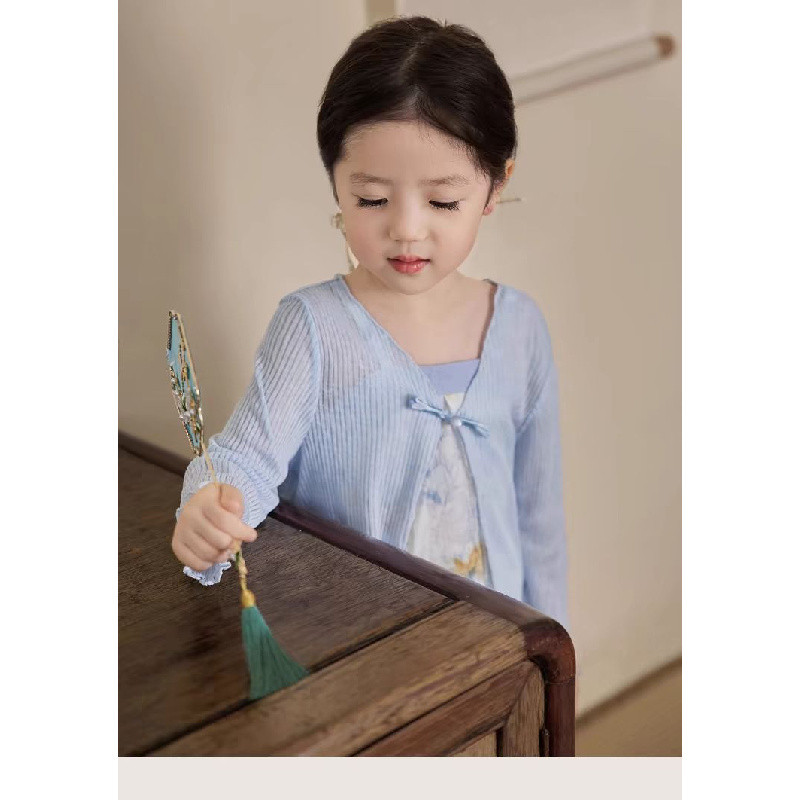 80-130【พร้อมส่ง】เสื้อคลุมแขนยาวเด็กผู้หญิงเนื้อผ้าบาง ติดกระดุมแบบจีน กันแดดและใส่ในห้องแอร์ สไตล์ทันสมัย สำหรับทารกในหน้าร้อน - รูปที่ 4