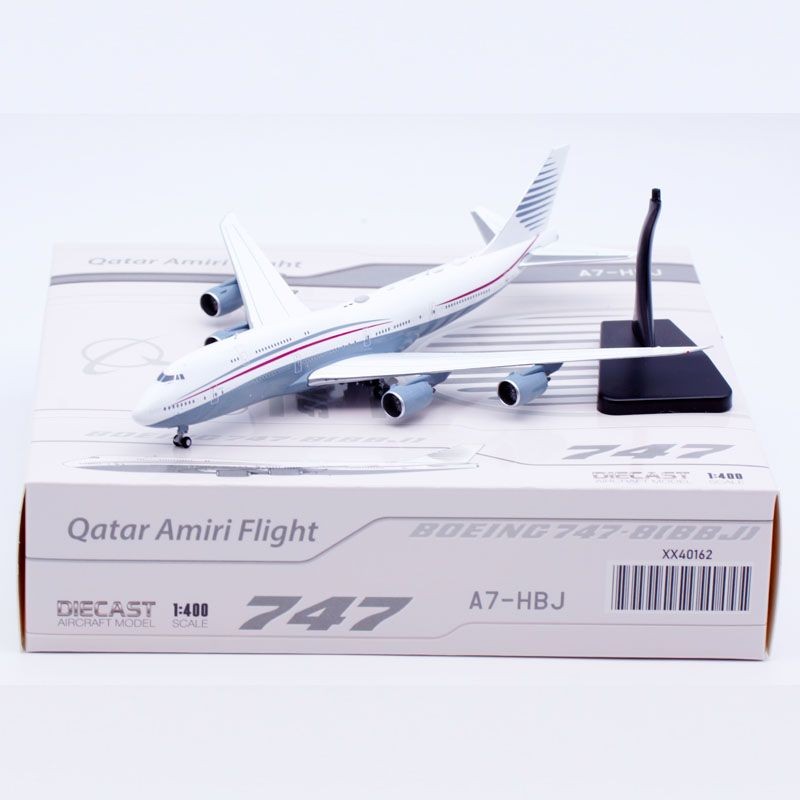 1: 400 JC Wings Alloy Airliner รุ่น Katar เครื่องบินพิเศษ Boeing B747-8 A7-HBJ
