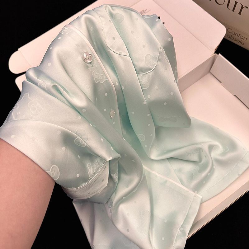 KT Cat ชุดนอนผู้หญิงฤดูร้อนสไตล์ใหม่ผ้าไหมน้ำแข็ง กางเกงขาสั้นแขนสั้นแบบHigh-End Loungewear รุ่นคุณภาพสูง