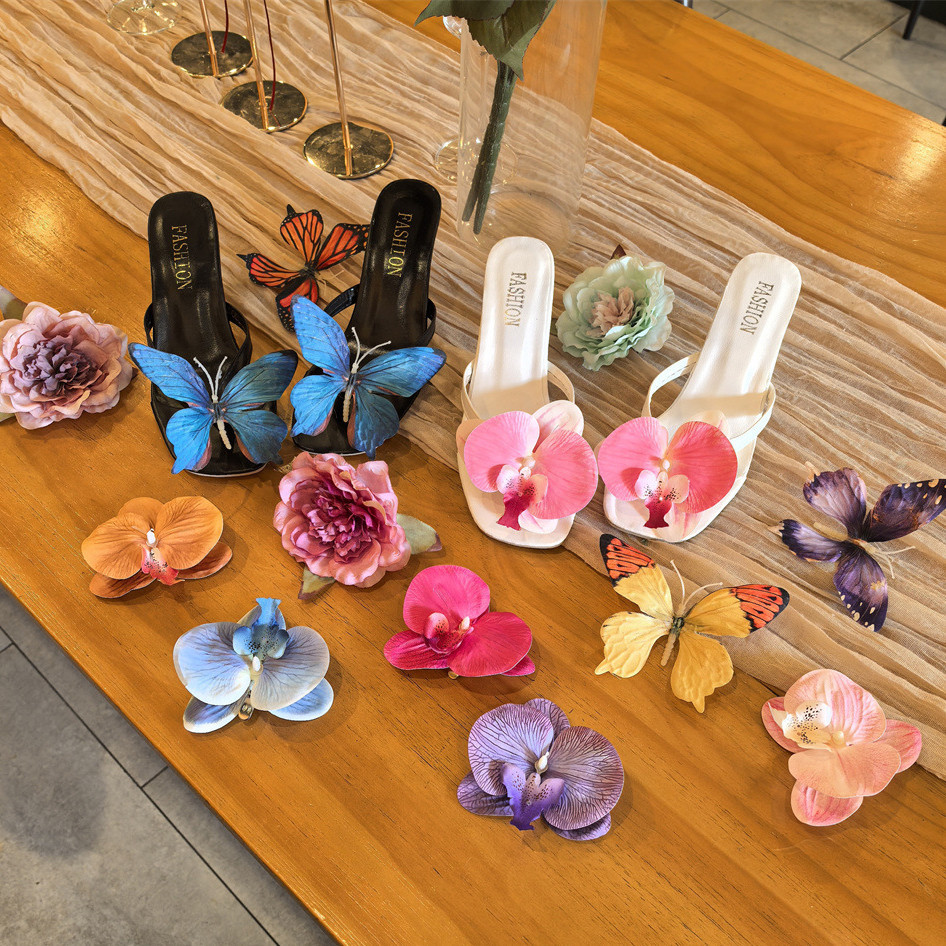 อุปกรณ์รองเท้าแตะ หวานและทันสมัย มีหลายสี เครื่องประดับแฟชั่น ไปเที่ยวทะเล หลากหลายสไตล์ สำหรับผู้หญิง