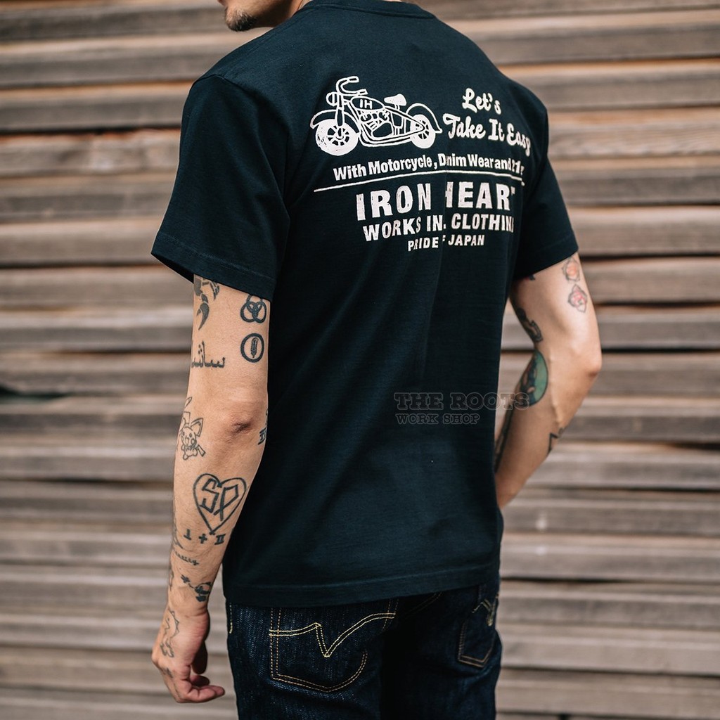 เสื้อยืดแขนสั้นพิมพ์ลาย IRON HEART ของผู้หญิง 100%