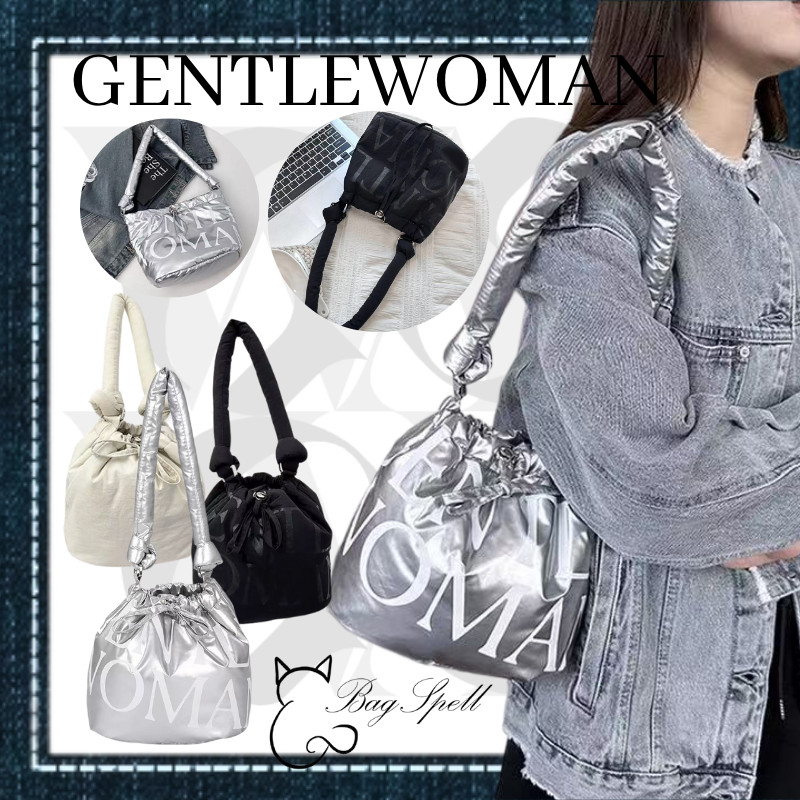 💟gentlewoman official💯💟GENTLEWOMAN BUCKET HOBO BAG Silver กระเป๋า สะพายข้าง Gentlewomen กระเป๋า แท้ 