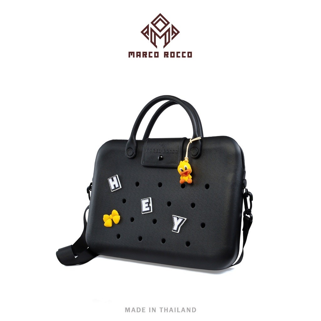Marco Rocco กระเป๋าสะพายข้าง กระเป๋าสวย กระเป๋ามีรูตัวติดการ์ตูน สามารถใส่ไอแพด 