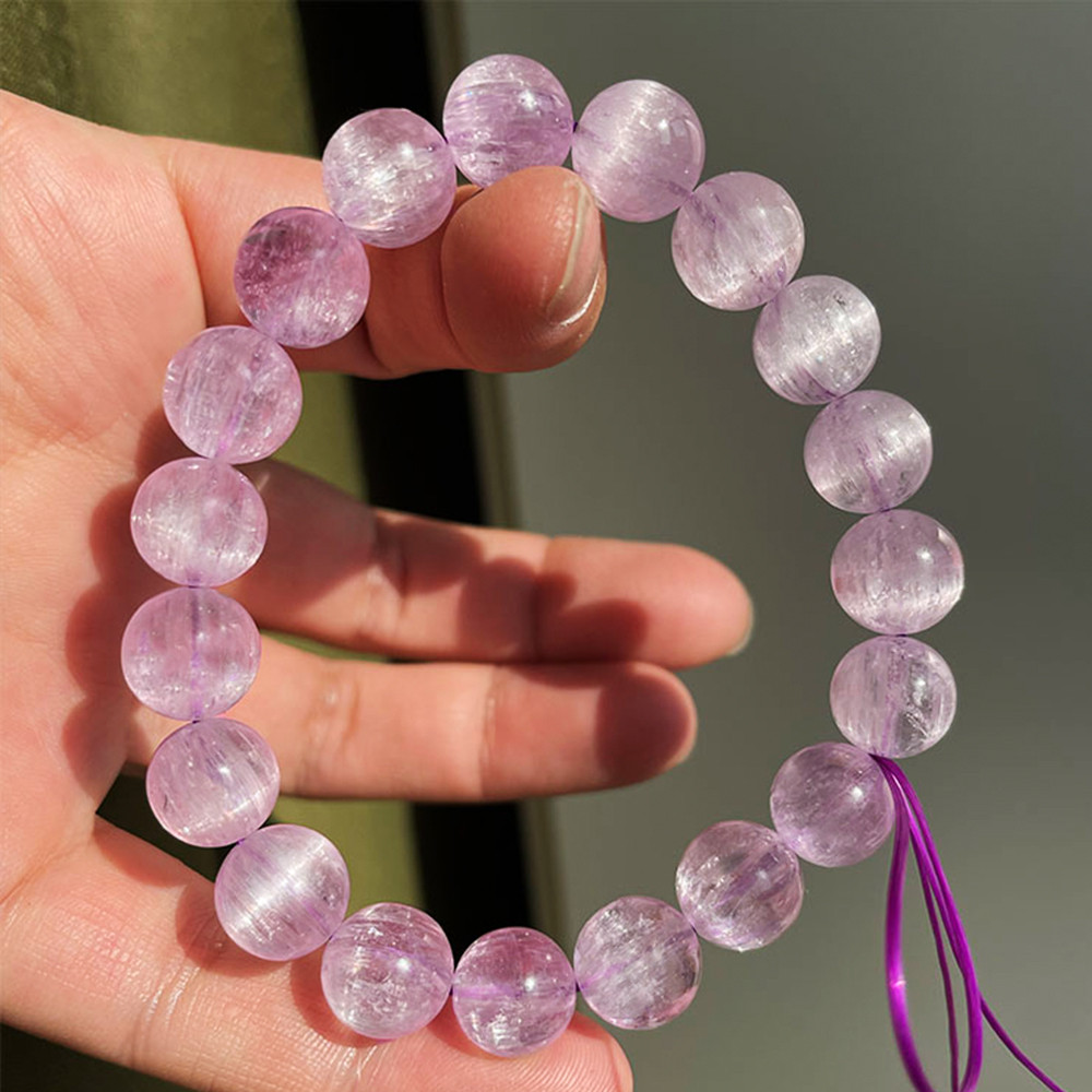 น้ําแข็งธรรมชาติสีม่วง Kunzite ลูกปัดสร้อยข้อมือ 7-9 มม. อัญมณีเครื่องประดับสําหรับผู้หญิง Healing คริสตัลพลังงาน Wristband