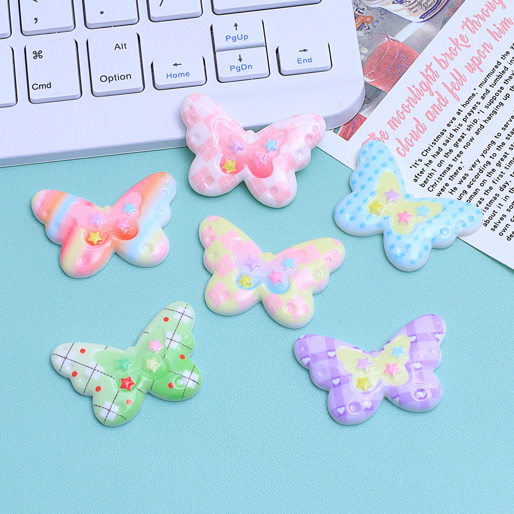 น่ารักดาวผีเสื้อการ์ตูนแฮนด์เมด เครื่องประดับ อุปกรณ์เสริม ครีม กาวเรซิ่น ขนาดเล็ก หลุมรองเท้า หัวเข็มขัด วัสดุ