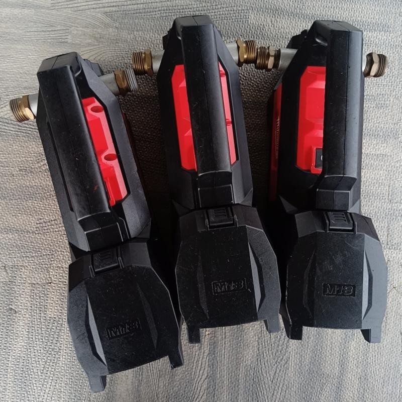 Milwaukee M18 2771-20 ปั๊มน้ําปั้มน้ํามัน/มือสอง Stand-alone One Piece จัดส่งแบบสุ่ม