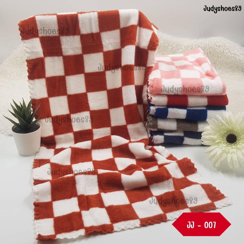 JJ - 007 ผ้าขนหนูผืนเล็ก ลายตาราง ขนาด 75*37cm  เนื้อผ้านุ่ม ซับน้ำได้ดี ไม่มีขุย ขนไม่หลุดร่วง