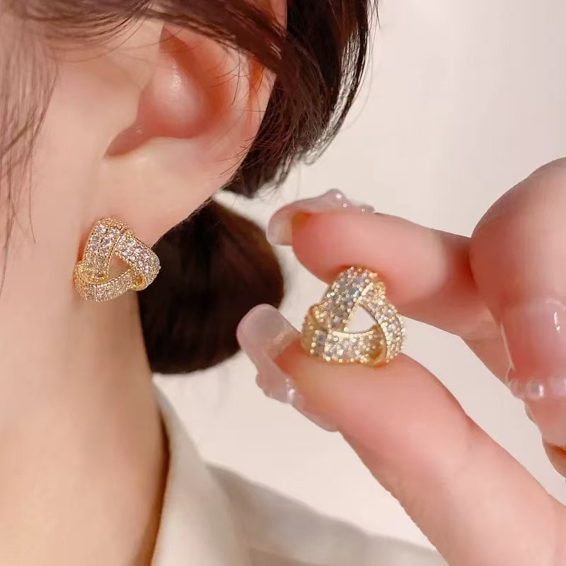 ส925 เงินเข็มเพชรเต็มสามเหลี่ยมต่างหูแฟชั่นสำหรับทุกโอกาส