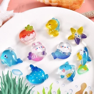 [100 ชิ้นในสต็อก] อุปกรณ์เรซินนางเงือกในมหาสมุทร DIY ชุดวัสดุเคสโทรศัพท์ ตกแต่งด้วยครีมกาวปลาโลมาและฉลาม