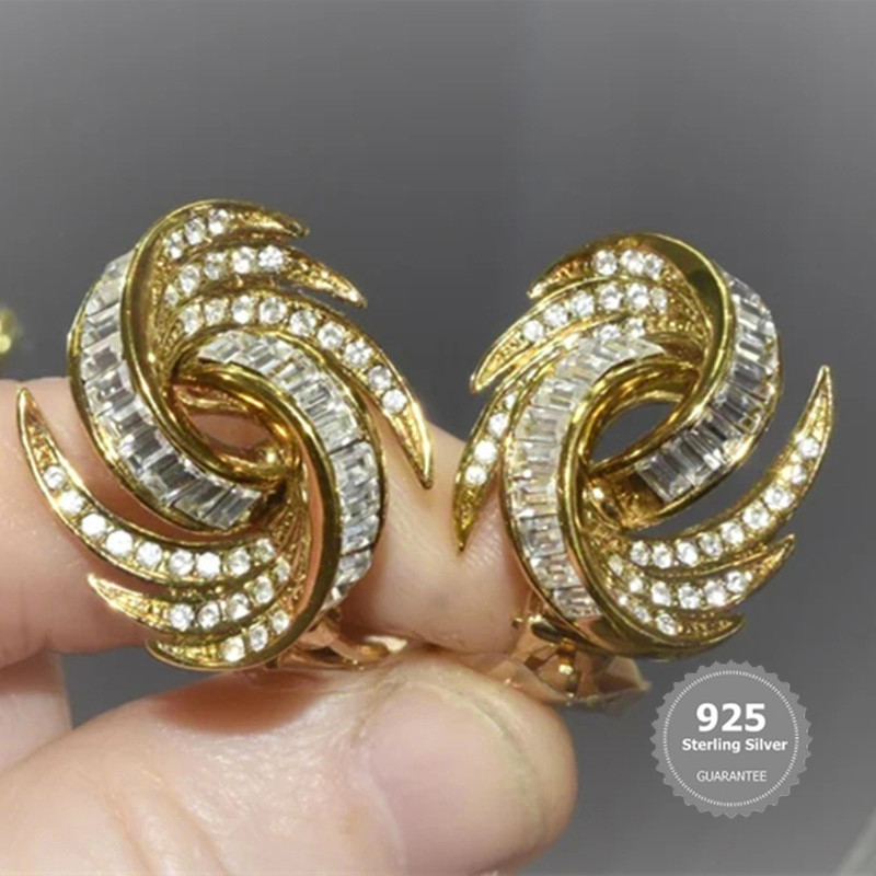 BiBi Jewelry S925 Silver Design Sense Womens Unique Niche Jewelry Swirl Eye-cat Light Luxury Style J