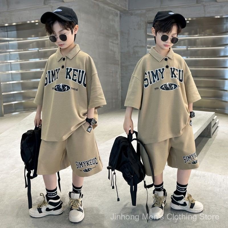 ชุดฤดูร้อนเด็กชาย 2025 เสื้อโปโลเด็กชาย + กางเกงขาสั้น ชุดสองชิ้น