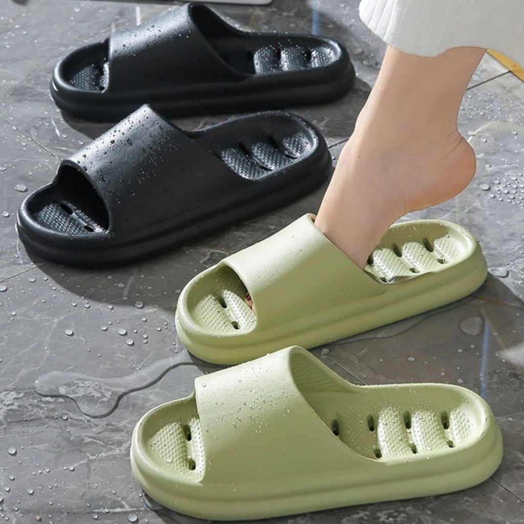 รองเท้าแตะ EVA กันลื่นได้ดี ไม่มีน้ำขังไม่มีกลิ่นเท้า แตะแบบสวม ใส่สบาย ระบายอากาศได้ดี ใส่ได้ทุกเพศ