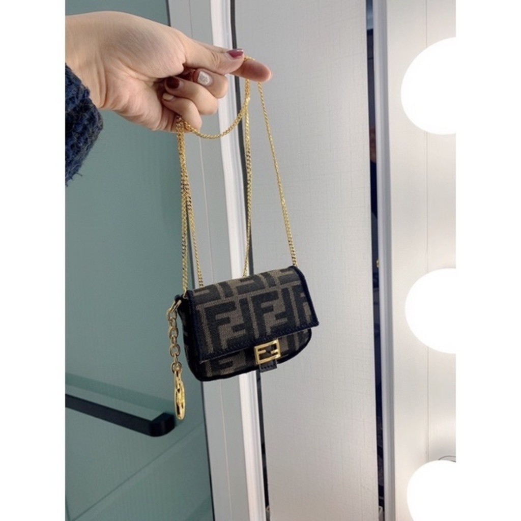 Ready Stock Coin Belt Fen***di Mini Fen***di Girl Wallet กระเป๋าใหม่ล่าสุด Chain Design bag