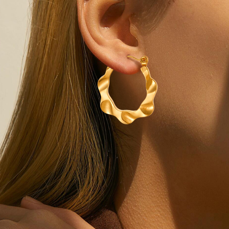 ((ลิงค์การผสมผสาน) ตัวเลือกยุโรปสไตล์อเมริกัน ต่างหูเหล็กไทเทเนียมเคลือบเงา แฟชั่นไม่ซ้ำใคร - รูปที่ 6