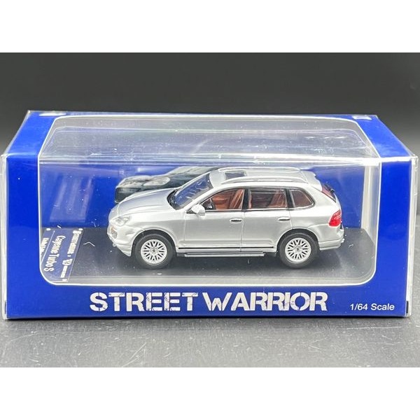 Street Weapon 1:64  
Cayenne Turbo S 957 : silver