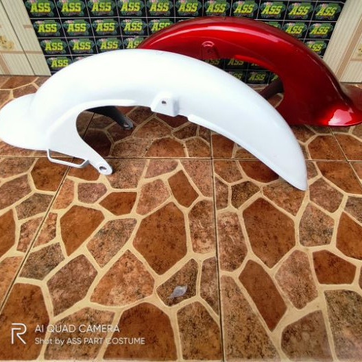 MERAH Honda C70 บังโคลนหน้าสีแดง - บังโคลนหน้า Honda C70