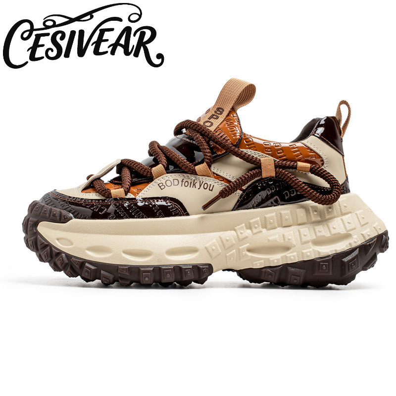 [Cesivear] รองเท้าผู้ชาย2025รองเท้ากีฬาพื้นหนาเพิ่มน้ำหนักเบาระบายอากาศได้ดีรุ่นใหม่สำหรับฤดูใบไม้ผลิและฤดูร้อนรองเท้าลำลองแฟชั่นอินเทรนด์